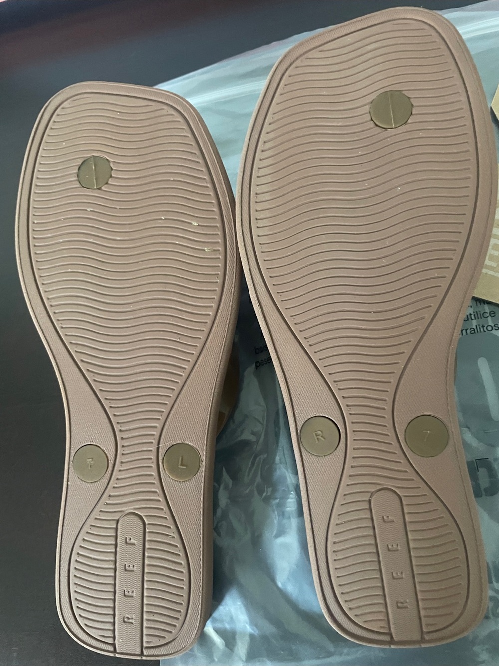 Reef Women's Solace Sandals in Chocolate Brown size 7 - Picture 3 of 4